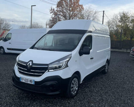 Белый Рено Трафик, объемом двигателя 2 л и пробегом 205 тыс. км за 16999 $, фото 1 на Automoto.ua