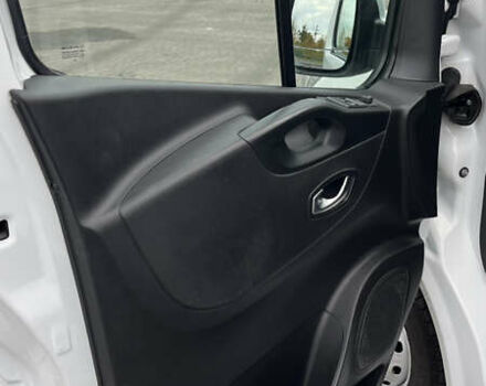 Белый Рено Трафик, объемом двигателя 2 л и пробегом 201 тыс. км за 16200 $, фото 29 на Automoto.ua