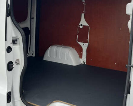 Белый Рено Трафик, объемом двигателя 2 л и пробегом 201 тыс. км за 16200 $, фото 22 на Automoto.ua