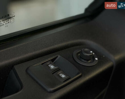 Белый Рено Трафик, объемом двигателя 2 л и пробегом 118 тыс. км за 18700 $, фото 46 на Automoto.ua