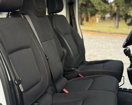 Білий Рено Трафік, об'ємом двигуна 1.6 л та пробігом 206 тис. км за 16100 $, фото 28 на Automoto.ua