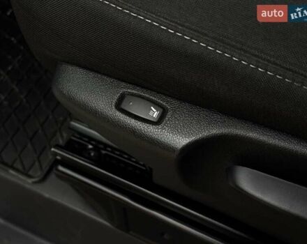 Білий Рено Трафік, об'ємом двигуна 2 л та пробігом 149 тис. км за 19000 $, фото 12 на Automoto.ua