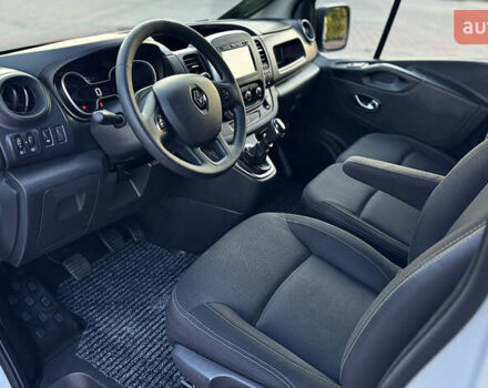 Белый Рено Трафик, объемом двигателя 2 л и пробегом 96 тыс. км за 20550 $, фото 18 на Automoto.ua