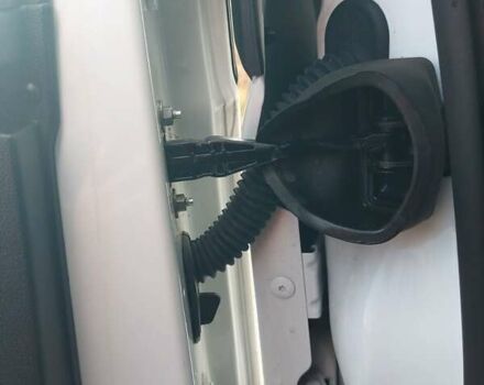 Белый Рено Трафик, объемом двигателя 2 л и пробегом 185 тыс. км за 17300 $, фото 36 на Automoto.ua