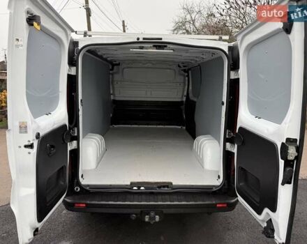 Белый Рено Трафик, объемом двигателя 2 л и пробегом 49 тыс. км за 21000 $, фото 10 на Automoto.ua