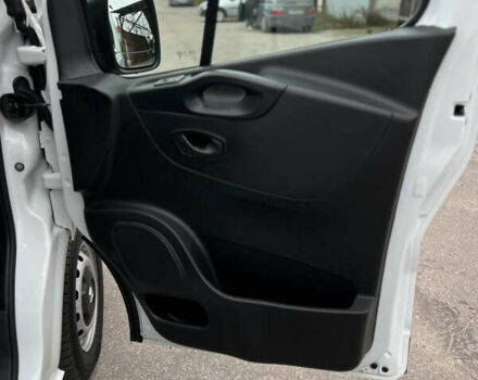 Белый Рено Трафик, объемом двигателя 2 л и пробегом 168 тыс. км за 18950 $, фото 13 на Automoto.ua