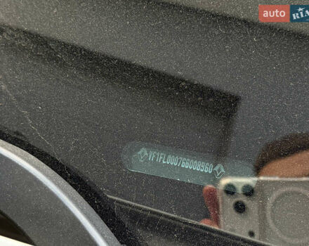 Белый Рено Трафик, объемом двигателя 2 л и пробегом 118 тыс. км за 18700 $, фото 50 на Automoto.ua