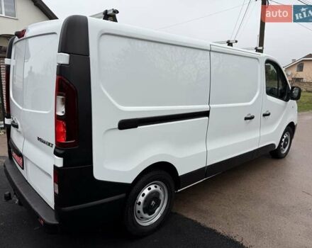 Белый Рено Трафик, объемом двигателя 2 л и пробегом 49 тыс. км за 21000 $, фото 5 на Automoto.ua
