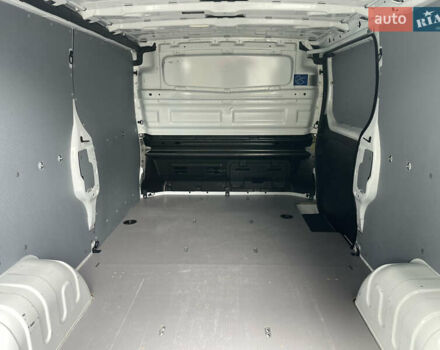 Білий Рено Трафік, об'ємом двигуна 2 л та пробігом 198 тис. км за 16990 $, фото 9 на Automoto.ua