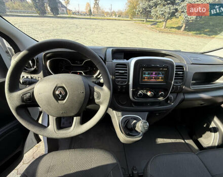 Белый Рено Трафик, объемом двигателя 2 л и пробегом 185 тыс. км за 16250 $, фото 17 на Automoto.ua