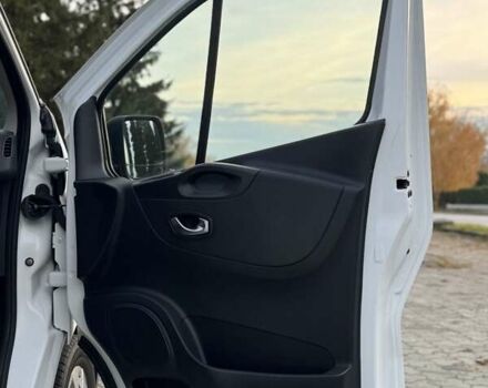 Білий Рено Трафік, об'ємом двигуна 1.6 л та пробігом 206 тис. км за 16100 $, фото 33 на Automoto.ua