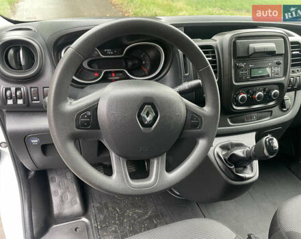 Белый Рено Трафик, объемом двигателя 2 л и пробегом 198 тыс. км за 17300 $, фото 15 на Automoto.ua