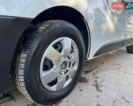 Білий Рено Трафік, об'ємом двигуна 2 л та пробігом 264 тис. км за 15900 $, фото 9 на Automoto.ua