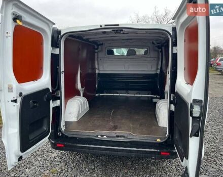 Белый Рено Трафик, объемом двигателя 2 л и пробегом 264 тыс. км за 15990 $, фото 11 на Automoto.ua