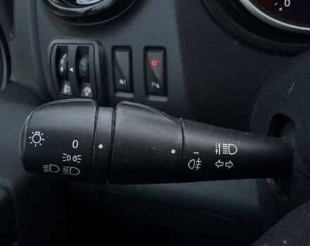 Білий Рено Трафік, об'ємом двигуна 1.6 л та пробігом 206 тис. км за 16100 $, фото 47 на Automoto.ua