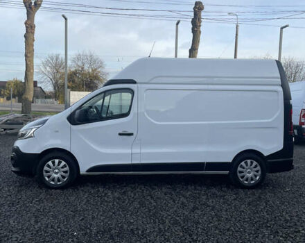 Белый Рено Трафик, объемом двигателя 2 л и пробегом 205 тыс. км за 16999 $, фото 2 на Automoto.ua