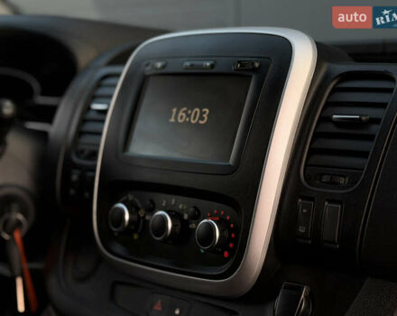 Белый Рено Трафик, объемом двигателя 2 л и пробегом 118 тыс. км за 18700 $, фото 57 на Automoto.ua