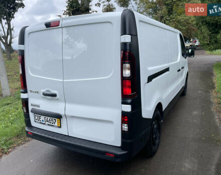 Белый Рено Трафик, объемом двигателя 2 л и пробегом 198 тыс. км за 17300 $, фото 5 на Automoto.ua