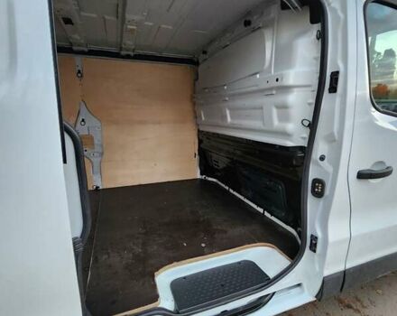 Белый Рено Трафик, объемом двигателя 2 л и пробегом 115 тыс. км за 18500 $, фото 18 на Automoto.ua