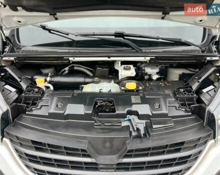 Белый Рено Трафик, объемом двигателя 2 л и пробегом 168 тыс. км за 18950 $, фото 28 на Automoto.ua