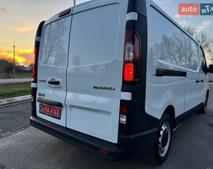 Белый Рено Трафик, объемом двигателя 2 л и пробегом 96 тыс. км за 20550 $, фото 16 на Automoto.ua