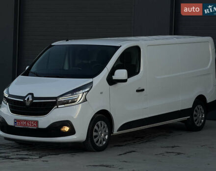 Белый Рено Трафик, объемом двигателя 2 л и пробегом 118 тыс. км за 18700 $, фото 5 на Automoto.ua