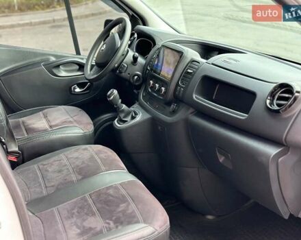 Білий Рено Трафік, об'ємом двигуна 2 л та пробігом 207 тис. км за 18100 $, фото 15 на Automoto.ua