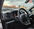 Белый Рено Трафик, объемом двигателя 2 л и пробегом 115 тыс. км за 18500 $, фото 13 на Automoto.ua