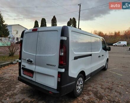 Белый Рено Трафик, объемом двигателя 2 л и пробегом 115 тыс. км за 18500 $, фото 2 на Automoto.ua