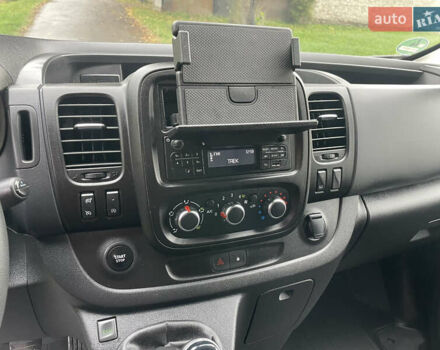 Белый Рено Трафик, объемом двигателя 2 л и пробегом 198 тыс. км за 17300 $, фото 17 на Automoto.ua