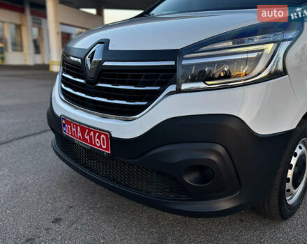 Белый Рено Трафик, объемом двигателя 2 л и пробегом 96 тыс. км за 20550 $, фото 9 на Automoto.ua