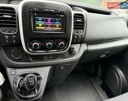 Белый Рено Трафик, объемом двигателя 2 л и пробегом 49 тыс. км за 21000 $, фото 15 на Automoto.ua