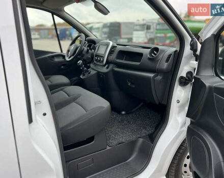 Белый Рено Трафик, объемом двигателя 2 л и пробегом 168 тыс. км за 18950 $, фото 14 на Automoto.ua