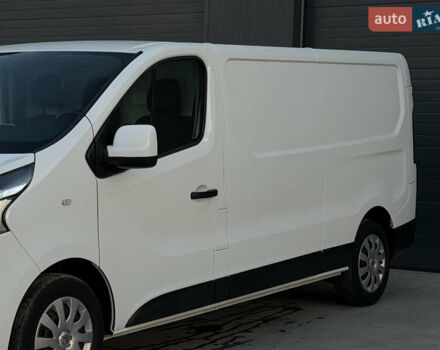 Белый Рено Трафик, объемом двигателя 2 л и пробегом 118 тыс. км за 18700 $, фото 18 на Automoto.ua