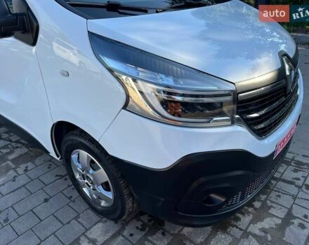 Білий Рено Трафік, об'ємом двигуна 2 л та пробігом 264 тис. км за 15900 $, фото 5 на Automoto.ua