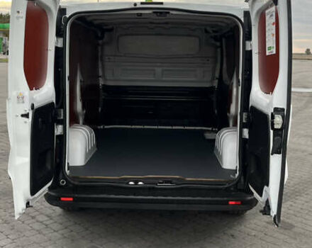 Белый Рено Трафик, объемом двигателя 2 л и пробегом 201 тыс. км за 16200 $, фото 24 на Automoto.ua