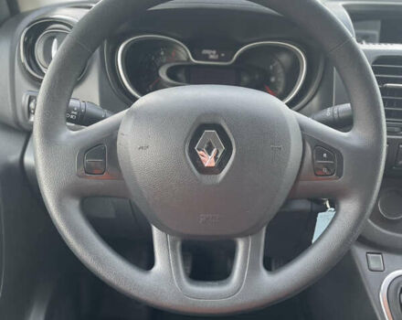 Белый Рено Трафик, объемом двигателя 2 л и пробегом 205 тыс. км за 16999 $, фото 21 на Automoto.ua