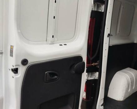 Белый Рено Трафик, объемом двигателя 0 л и пробегом 188 тыс. км за 16000 $, фото 8 на Automoto.ua