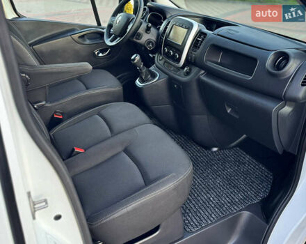 Белый Рено Трафик, объемом двигателя 2 л и пробегом 96 тыс. км за 20550 $, фото 22 на Automoto.ua