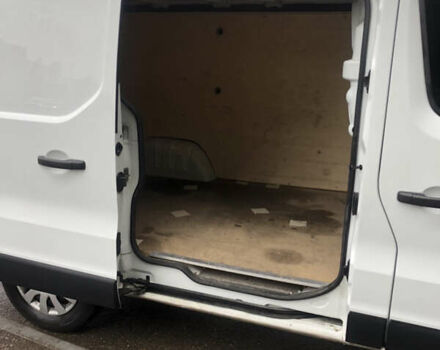 Білий Рено Трафік, об'ємом двигуна 2 л та пробігом 257 тис. км за 16800 $, фото 7 на Automoto.ua