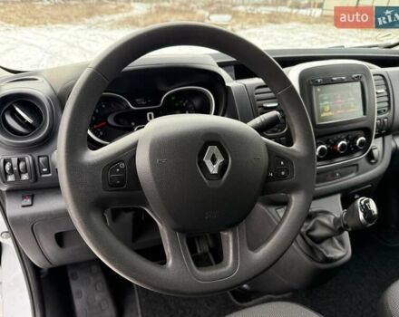 Белый Рено Трафик, объемом двигателя 2 л и пробегом 50 тыс. км за 21300 $, фото 14 на Automoto.ua