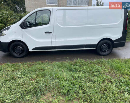 Белый Рено Трафик, объемом двигателя 2 л и пробегом 198 тыс. км за 17300 $, фото 6 на Automoto.ua
