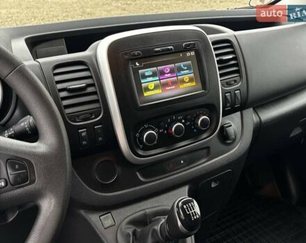 Білий Рено Трафік, об'ємом двигуна 2 л та пробігом 149 тис. км за 19000 $, фото 14 на Automoto.ua