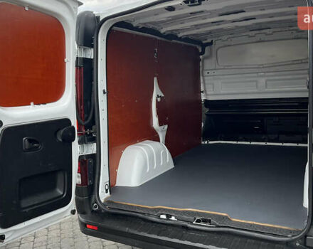 Белый Рено Трафик, объемом двигателя 2 л и пробегом 201 тыс. км за 16200 $, фото 27 на Automoto.ua