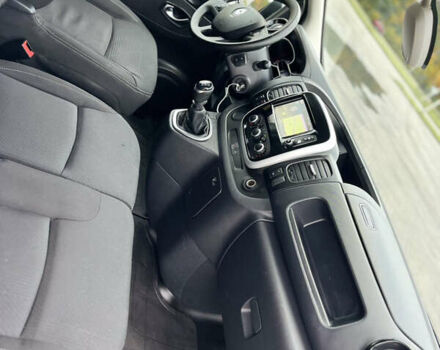 Белый Рено Трафик, объемом двигателя 2 л и пробегом 201 тыс. км за 16200 $, фото 53 на Automoto.ua