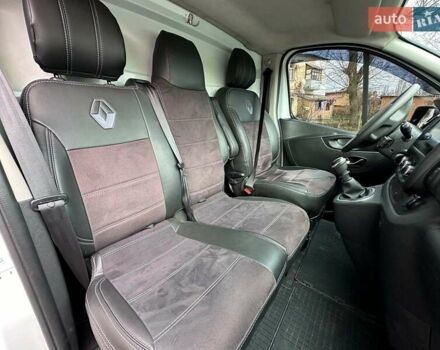 Білий Рено Трафік, об'ємом двигуна 2 л та пробігом 207 тис. км за 18100 $, фото 17 на Automoto.ua