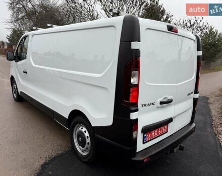 Белый Рено Трафик, объемом двигателя 2 л и пробегом 49 тыс. км за 21000 $, фото 3 на Automoto.ua