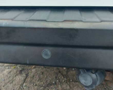 Белый Рено Трафик, объемом двигателя 2 л и пробегом 185 тыс. км за 17300 $, фото 5 на Automoto.ua