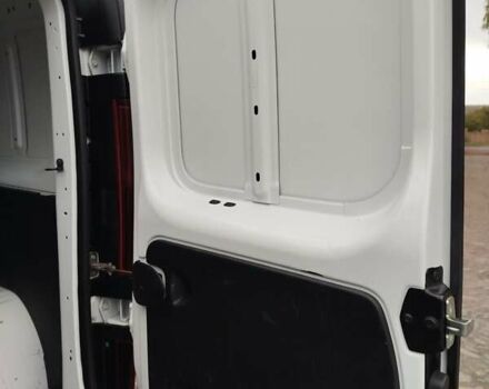 Белый Рено Трафик, объемом двигателя 0 л и пробегом 188 тыс. км за 16000 $, фото 1 на Automoto.ua