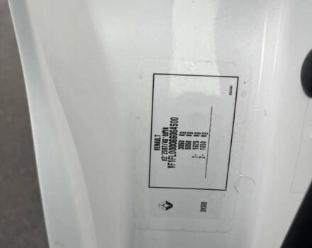 Белый Рено Трафик, объемом двигателя 2 л и пробегом 166 тыс. км за 16890 $, фото 28 на Automoto.ua